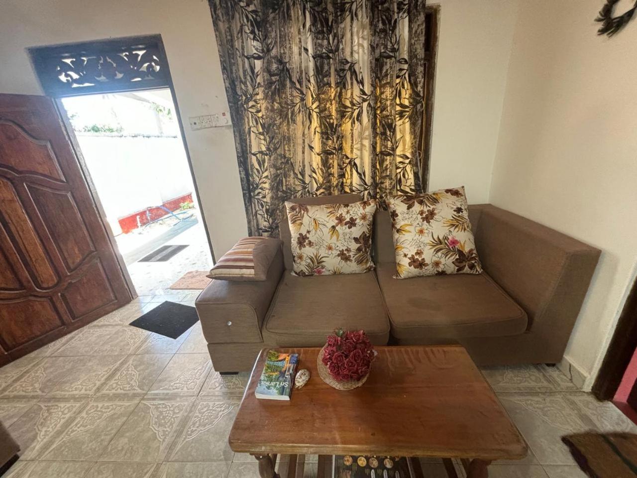 Kingjey Residence Kalpitiya Bilik gambar